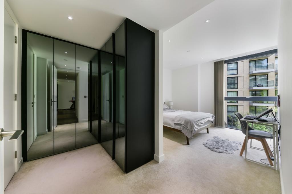 Goodman’s Fields, Chaucer Gardens, Aldgate – 2 Bedroom Apartment to Rent – £3,748 pcm