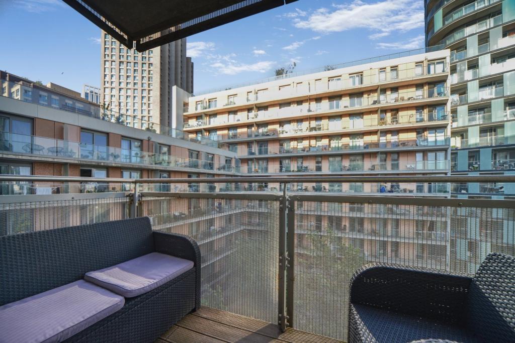 The Renaissance, Venice Corte, Lewisham – 2 Bedroom Apartment to Rent – £2,396 pcm