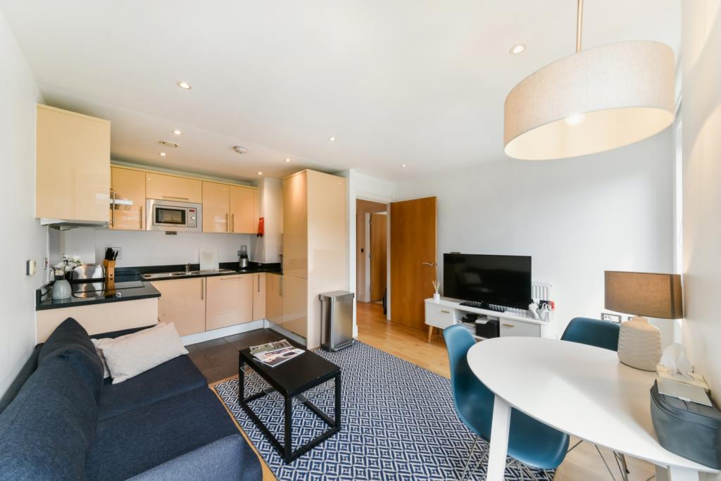 Indescon Square, Canary Wharf – 1 Bedroom Apartment to Rent – £2,275 pcm