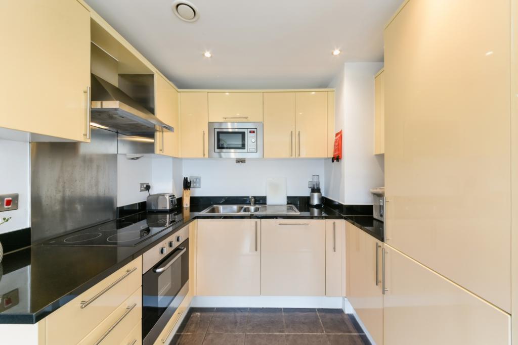 Indescon Square, Canary Wharf – 1 Bedroom Apartment to Rent – £2,275 pcm