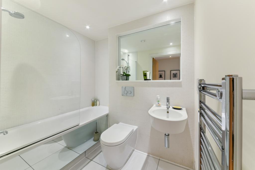 Indescon Square, Canary Wharf – 1 Bedroom Apartment to Rent – £2,275 pcm