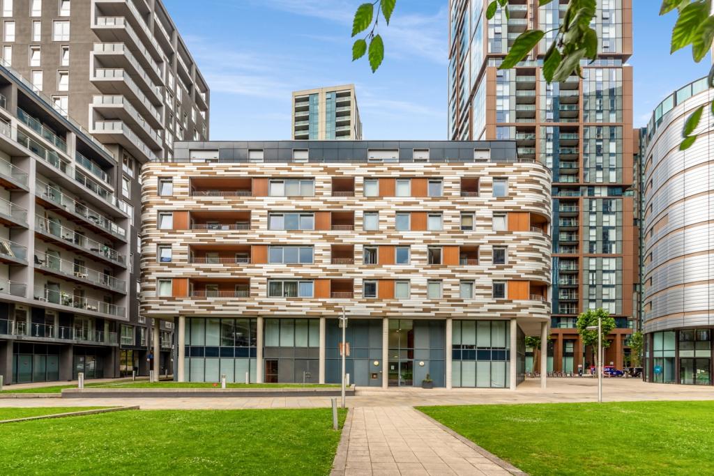 Indescon Square, Canary Wharf – 1 Bedroom Apartment to Rent – £2,275 pcm