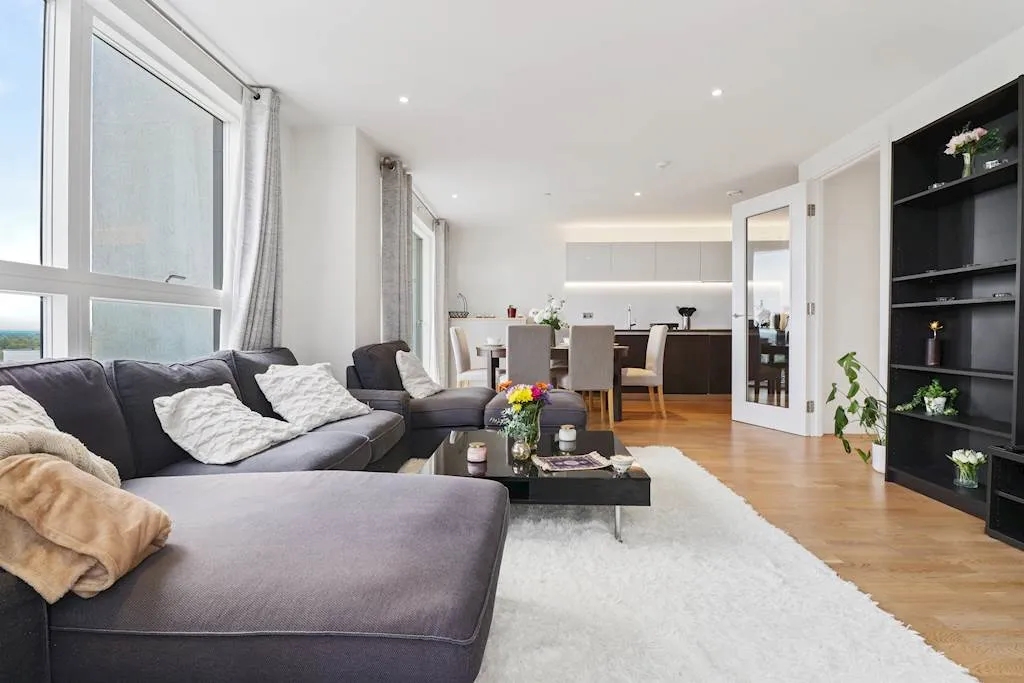 3 Bedroom Apartment for Sale – £850,000 – 1,059 sq. ft.