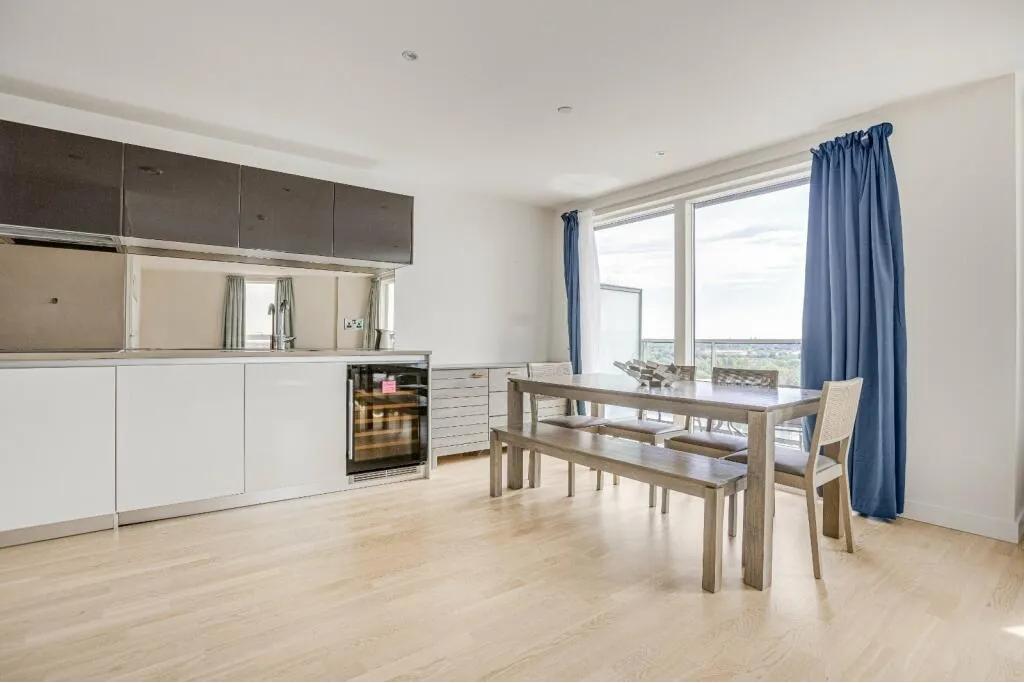 3 Bedroom Apartment for Sale – £850,000 – 1,059 sq. ft.