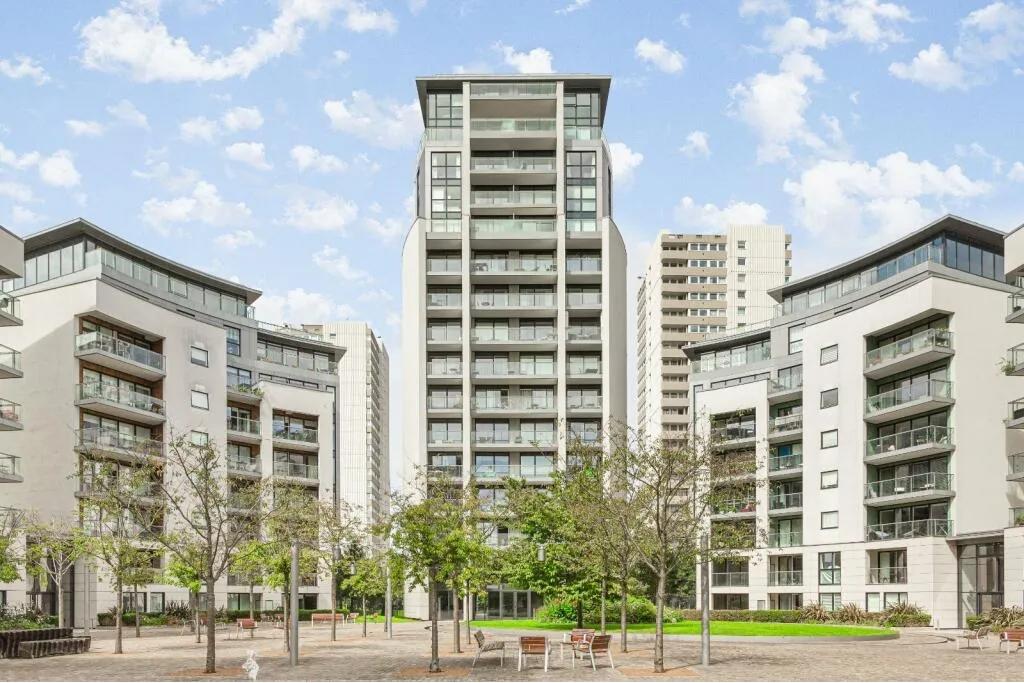 3 Bedroom Apartment for Sale – £850,000 – 1,059 sq. ft.