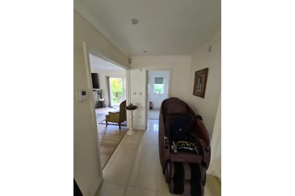 5 Bedroom Detached House for Sale – £1,940,000 – 2,223 sq. ft.