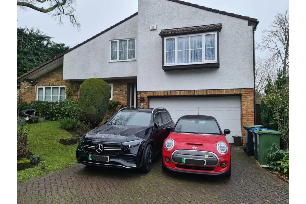 5 Bedroom Detached House for Sale – £1,940,000 – 2,223 sq. ft.