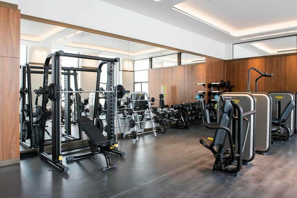 1-Bedroom Apartment for Sale – Offers in Region of £850,000 – 570 sq ft