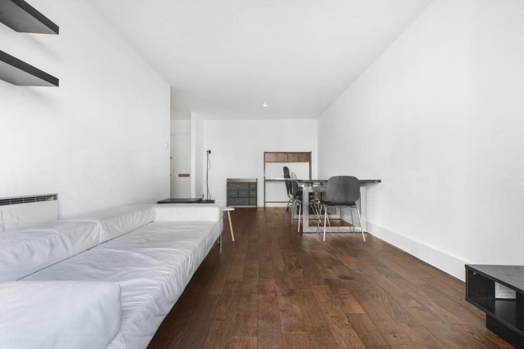 1-Bedroom Apartment to Rent – £2,000pcm – Private Terrace & Secure Parking