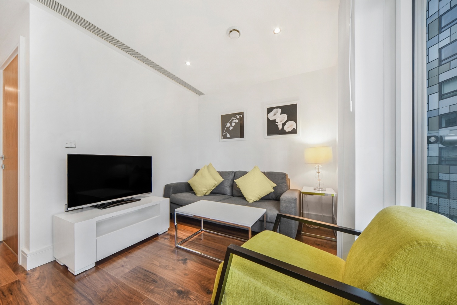 Studio Apartment To Let – Lincoln Plaza, Canary Wharf, London, E14 – £1,993pcm