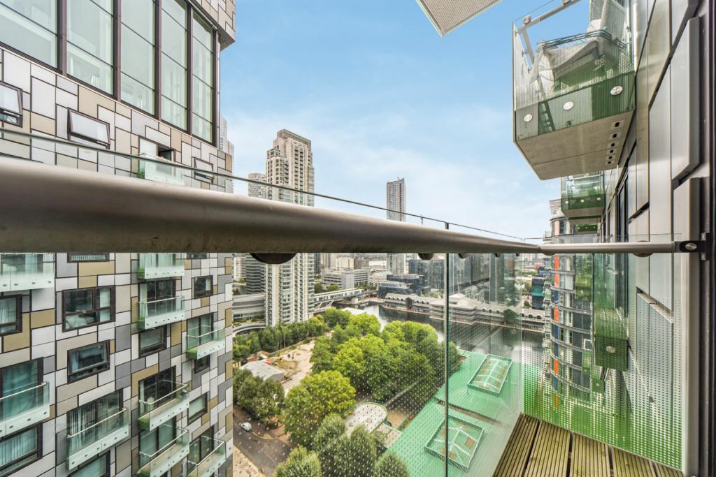 Studio Apartment To Let – Lincoln Plaza, Canary Wharf, London, E14 – £1,993pcm