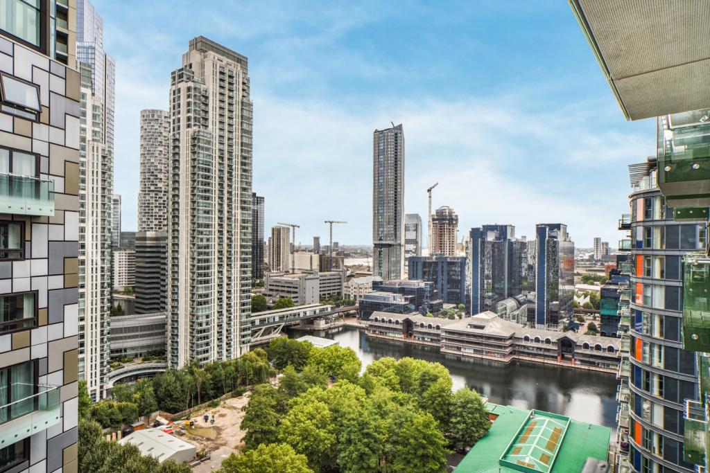 Studio Apartment To Let – Lincoln Plaza, Canary Wharf, London, E14 – £1,993pcm
