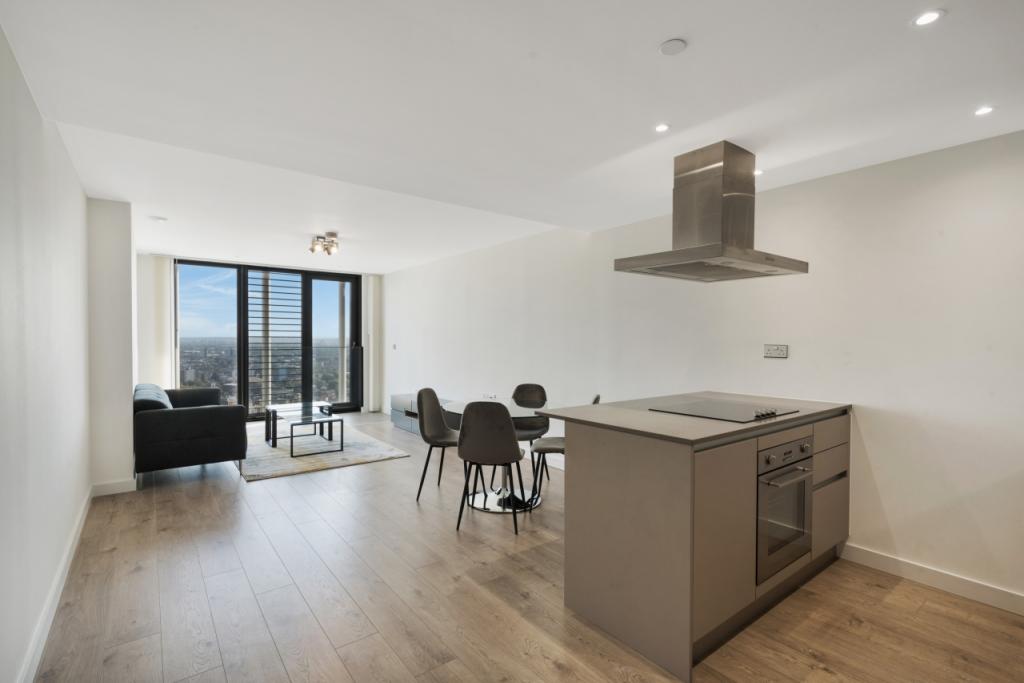 Stratosphere Tower – 1 Bedroom Apartment To Let – £2,491 pcm – 570 sq ftv