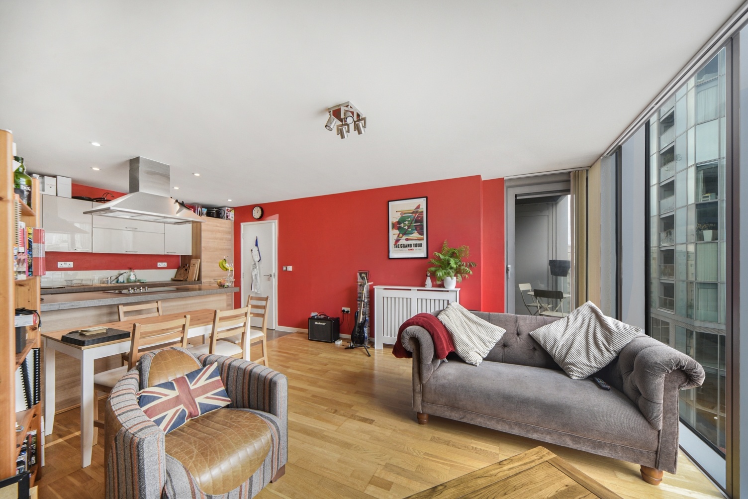 Atrium Heights – 1 Bedroom Apartment To Let – £2,200pcm – 570 sq ft