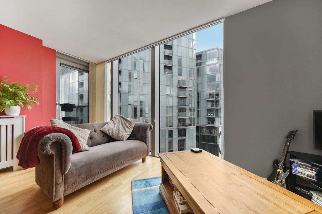 Atrium Heights – 1 Bedroom Apartment To Let – £2,200pcm – 570 sq ft
