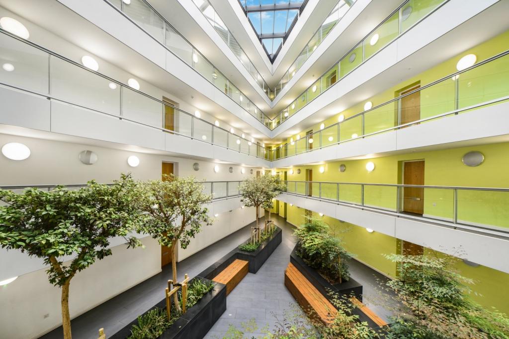 Atrium Heights – 1 Bedroom Apartment To Let – £2,200pcm – 570 sq ft