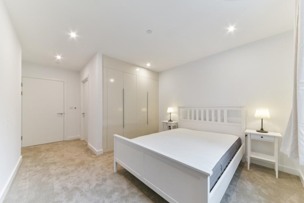 Walton Heights, Elephant Park, Walworth Road, Elephant & Castle, London, SE17 – £3,250pcm