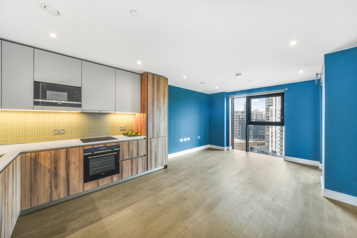 Park & Sayer, Elephant & Castle, London, SE17 – 1 Bedroom Apartment – £2,800pcm