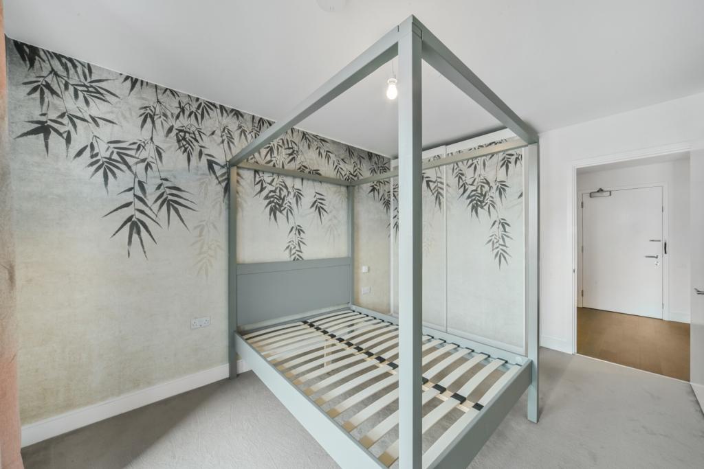 Park & Sayer, Elephant & Castle, London, SE17 – 1 Bedroom Apartment – £2,800pcm