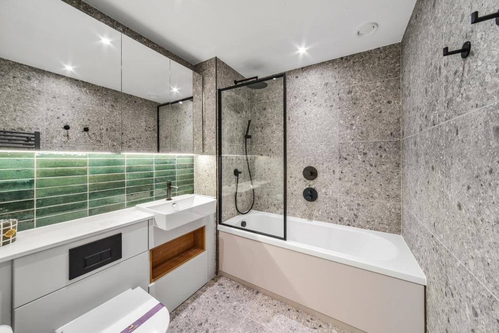Park & Sayer, Elephant & Castle, London, SE17 – 1 Bedroom Apartment – £2,800pcm