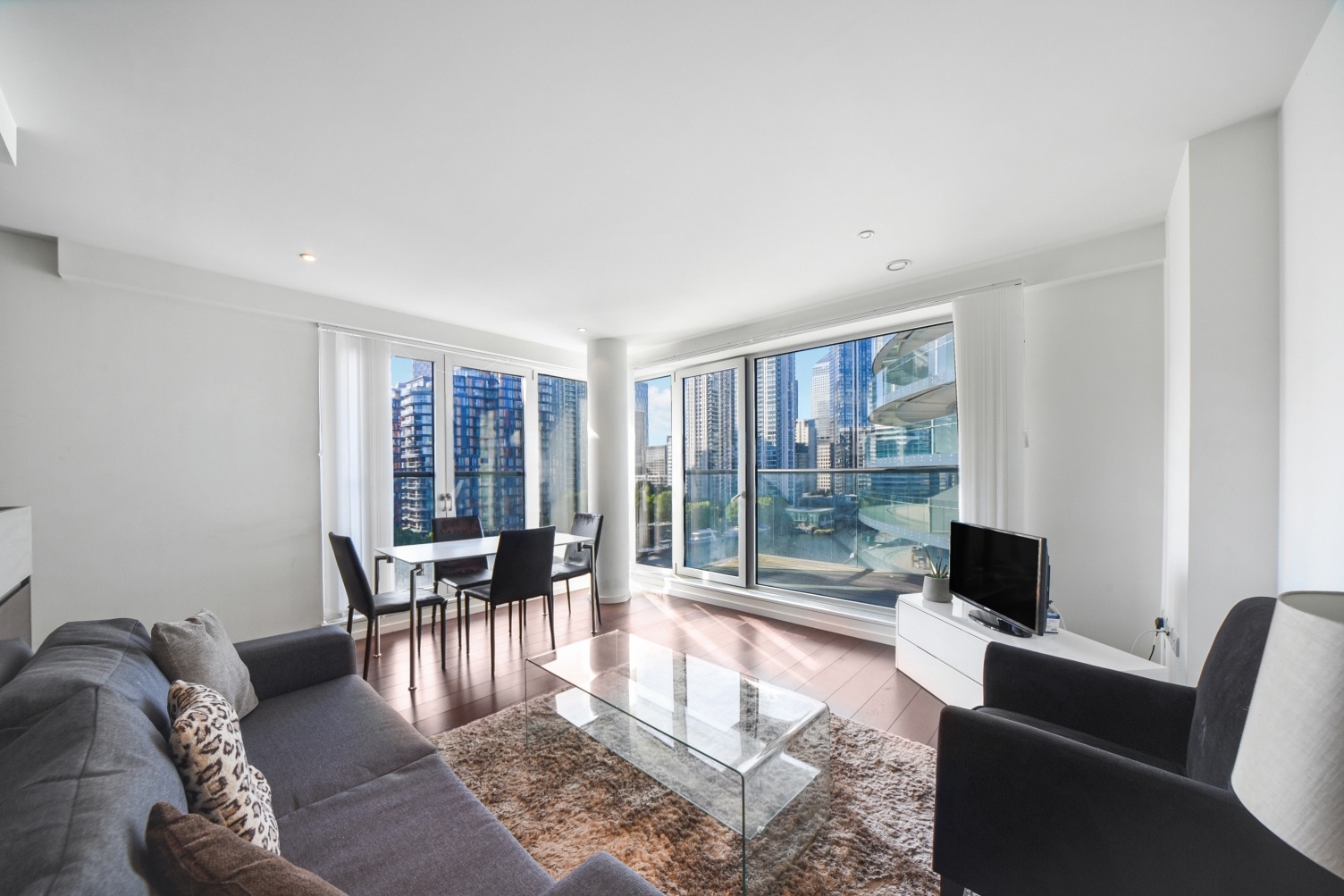 Baltimore Wharf, Canary Wharf, London, E14 – 2 Bedroom Apartment – £3,185pcm