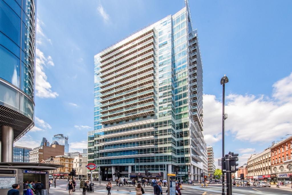 Modern 1 Bedroom Apartment – Whitechapel High Street, Aldgate, London, E1