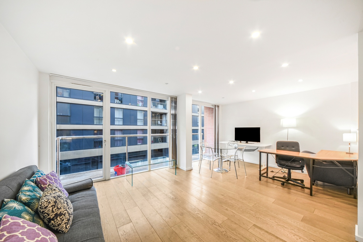 Contemporary 2 Bedroom Apartment – Central Street, Clerkenwell, London