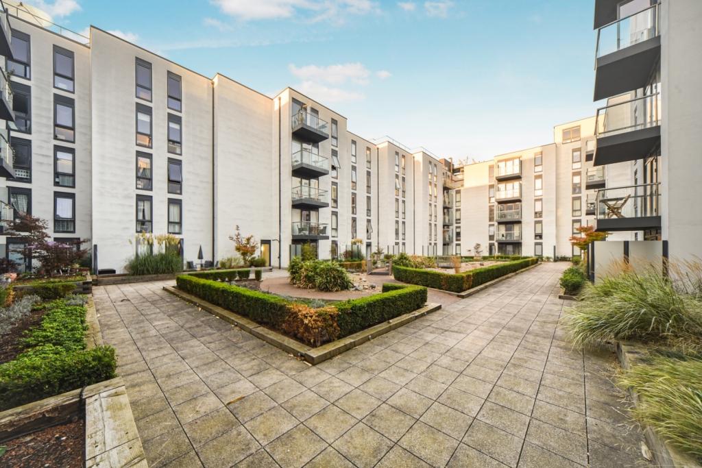Contemporary 2 Bedroom Apartment – Central Street, Clerkenwell, London