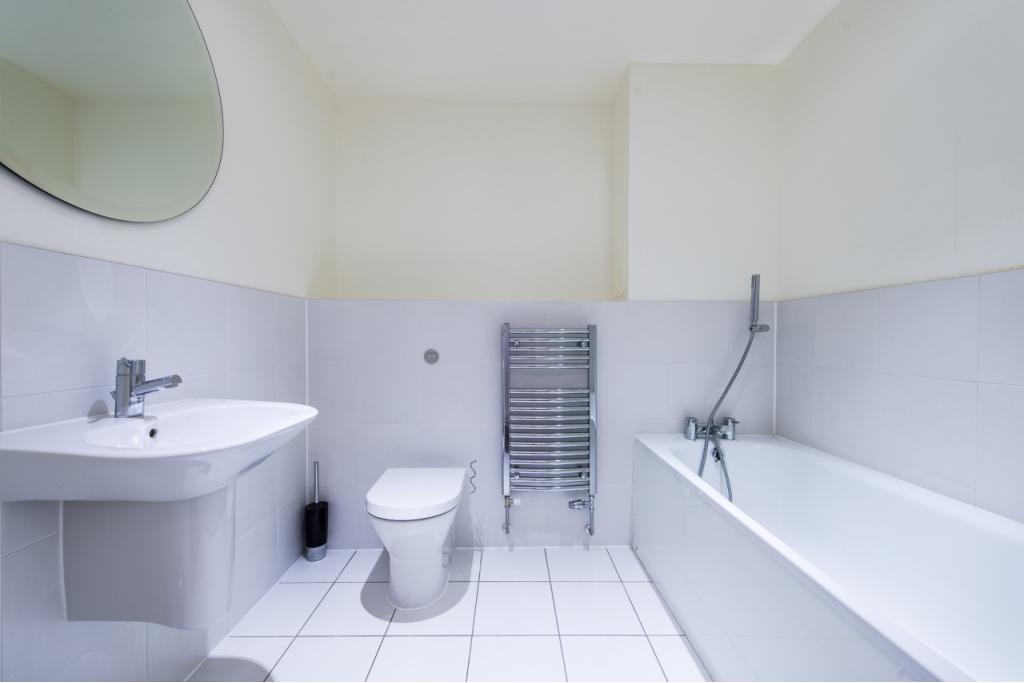One West Point – Luxury Two Bedroom Apartment To Rent – £3,120pcm