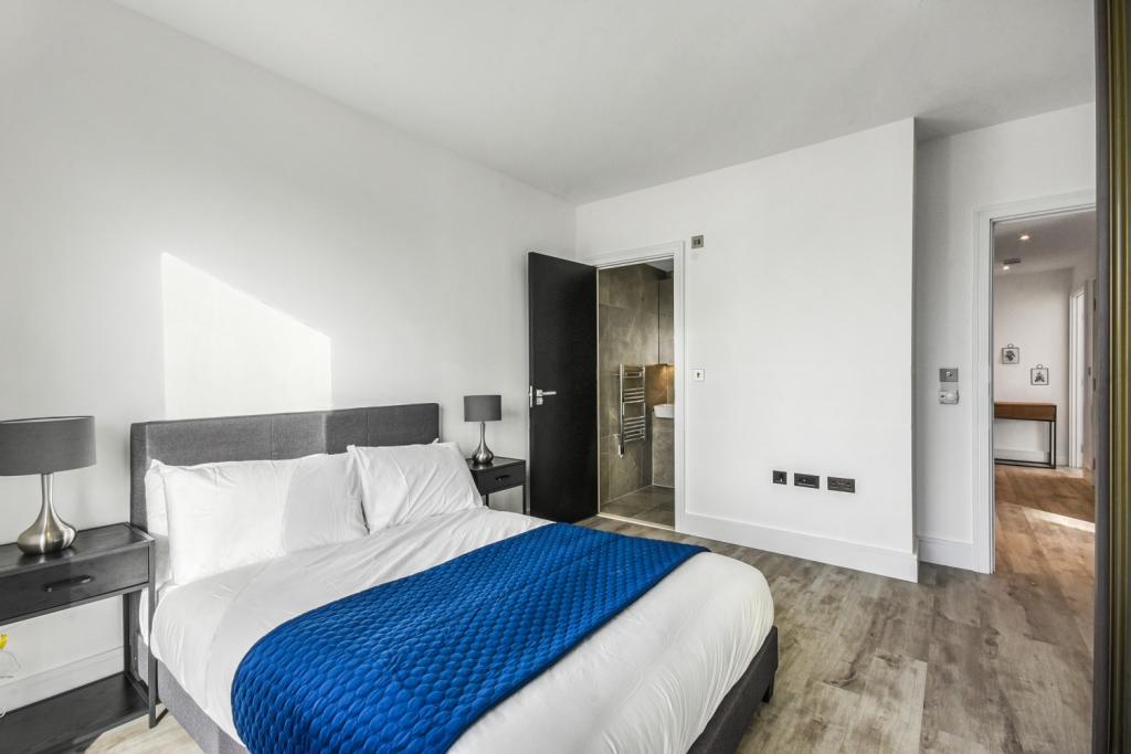One West Point – Luxury Two Bedroom Apartment To Rent – £3,120pcm