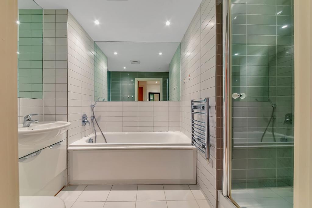 Luxury One Bedroom Apartment – 1 Bedroom, 1 Bathroom – Hallsville Road, Canning Town, London