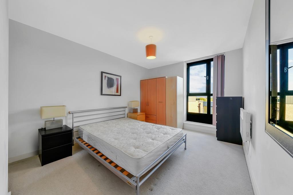 Luxury One Bedroom Apartment – 1 Bedroom, 1 Bathroom – Hallsville Road, Canning Town, London