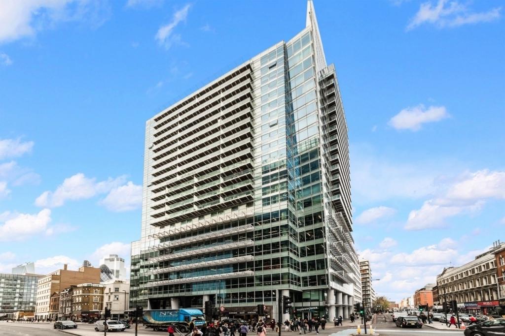 Luxury Two Bedroom, Two Bathroom Sub Penthouse Apartment with Secure Parking –