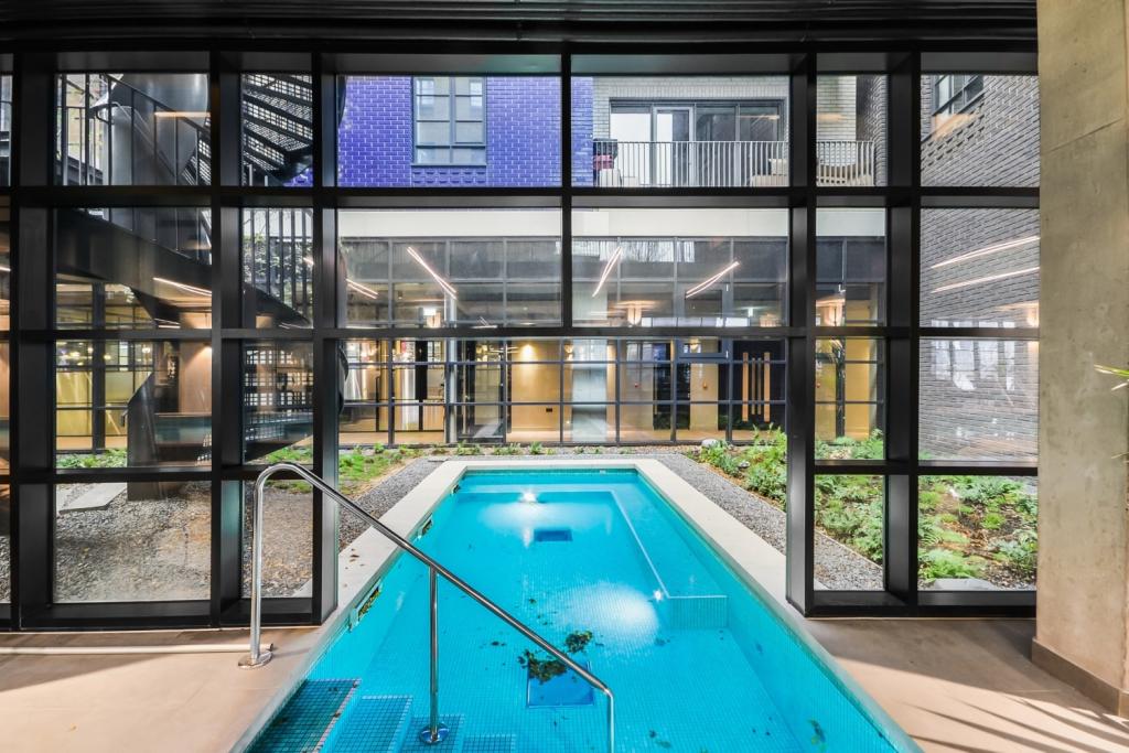 Luxury Two Bedroom, Two Bathroom Apartment with Balcony – Goodluck Hope Walk, Orchard Place, Poplar