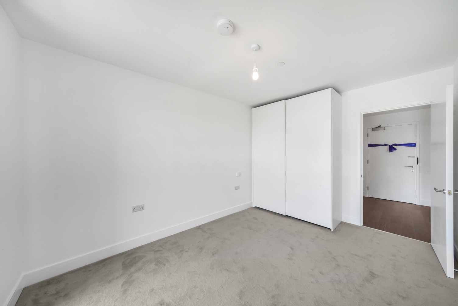 Brand-New One-Bedroom Apartment with Balcony – Hewson Way, Elephant and Castle, London, SE17