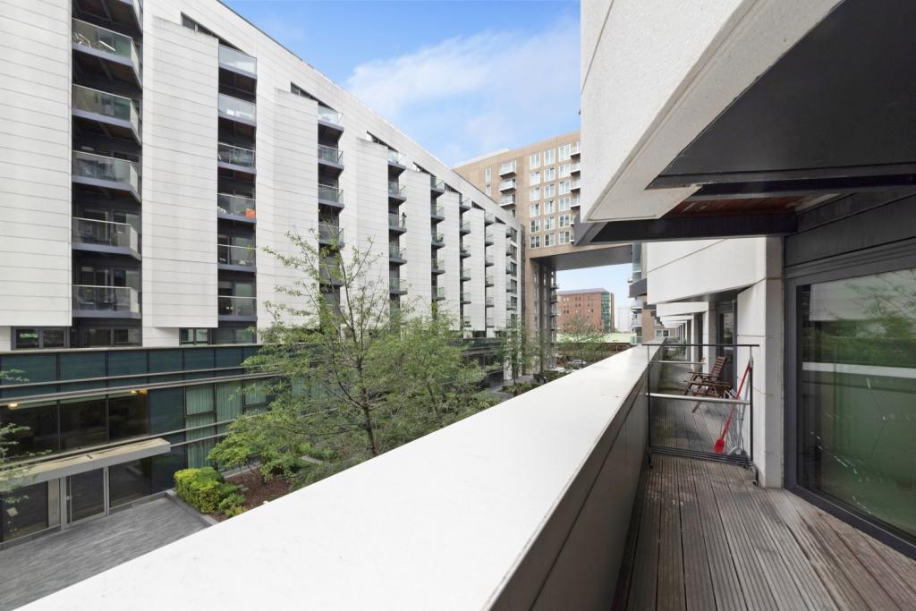 Baltimore Wharf, Canary Wharf, London, E14 – Studio Apartment to Rent – £1,993pcm