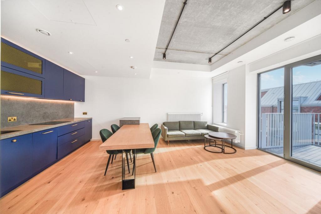 Spacious One-Bedroom Apartment with Private Balcony in Colindale Gardens, London NW9