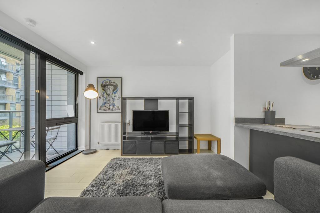 Modern Two-Bedroom, Two-Bathroom Apartment – Lindfield Street, Poplar, London E14