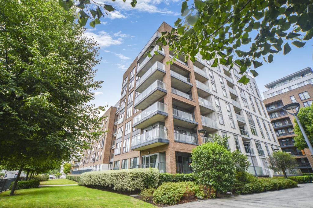 Modern Two-Bedroom, Two-Bathroom Apartment – Lindfield Street, Poplar, London E14