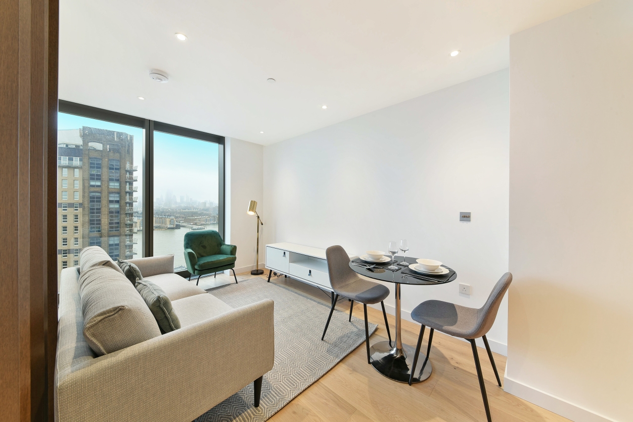 Modern Studio Apartment with City and River Views – The Landmark, Canary Wharf,