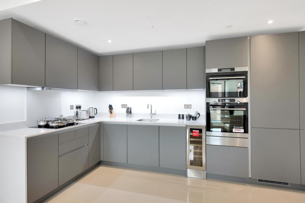 Luxury One Bedroom Apartment with Winter Garden – Blackfriars Road, Southwark, London SE1