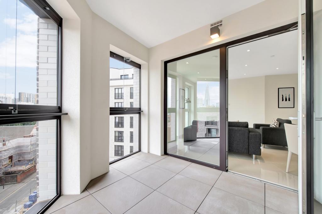 Luxury One Bedroom Apartment with Winter Garden – Blackfriars Road, Southwark, London SE1