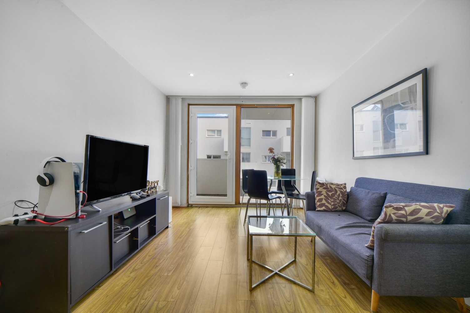 Modern One-Bedroom Apartment with Private Balcony – Arboretum Place, Barking Central, Barking