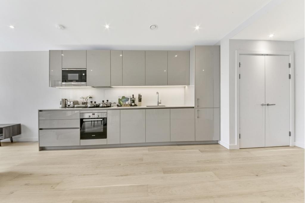 Luxury One Bedroom Apartment for Rent – Weymouth Building, Elephant Park SE17 – 617 sq ft –