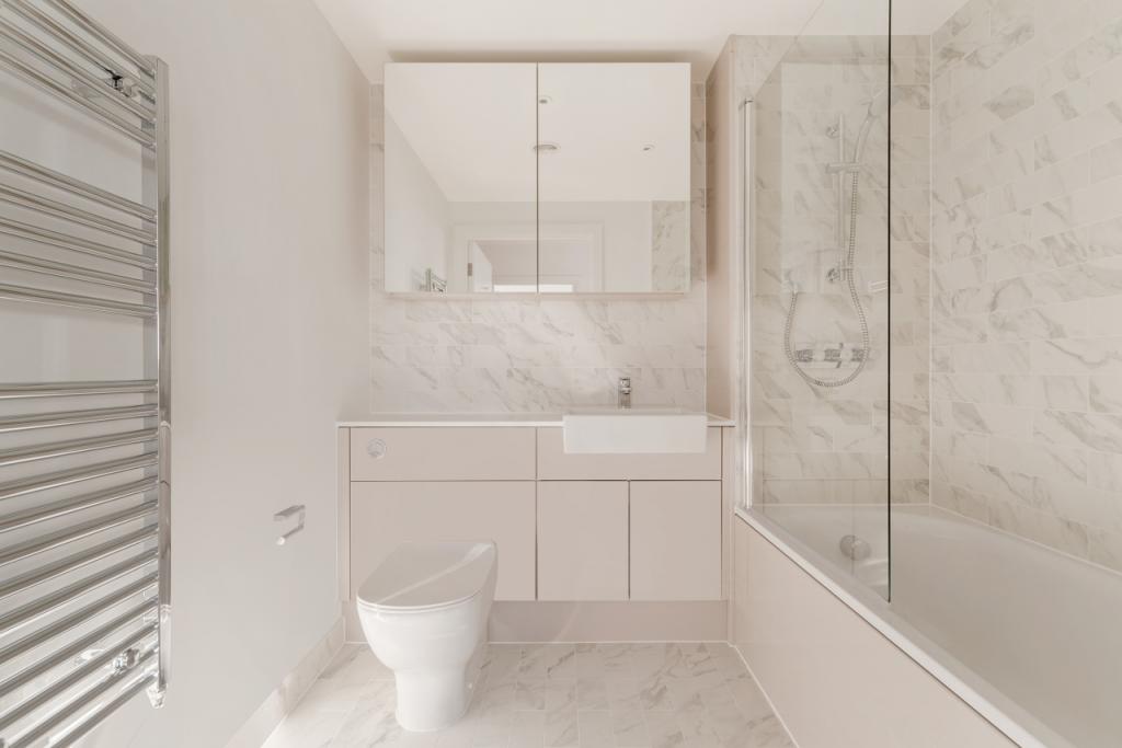 Exquisite Studio Apartment in Prime Westminster Location – 190 Strand