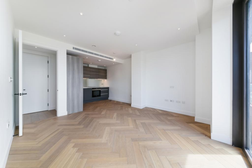 Modern One Bedroom Apartment with Private Terrace in Hoxton, London E2 – £2,968pcm