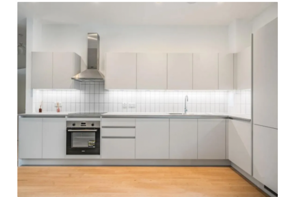 Three Bedroom Apartment To Let – Barking, London IG11 – £2,300pcm