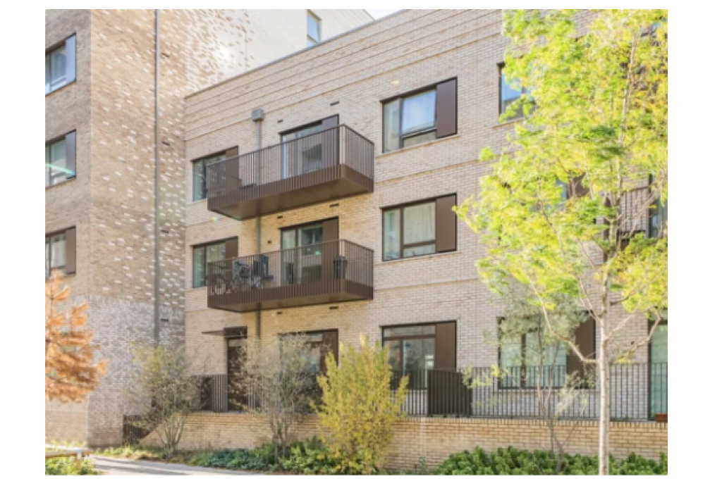 Three Bedroom Apartment To Let – Barking, London IG11 – £2,300pcm