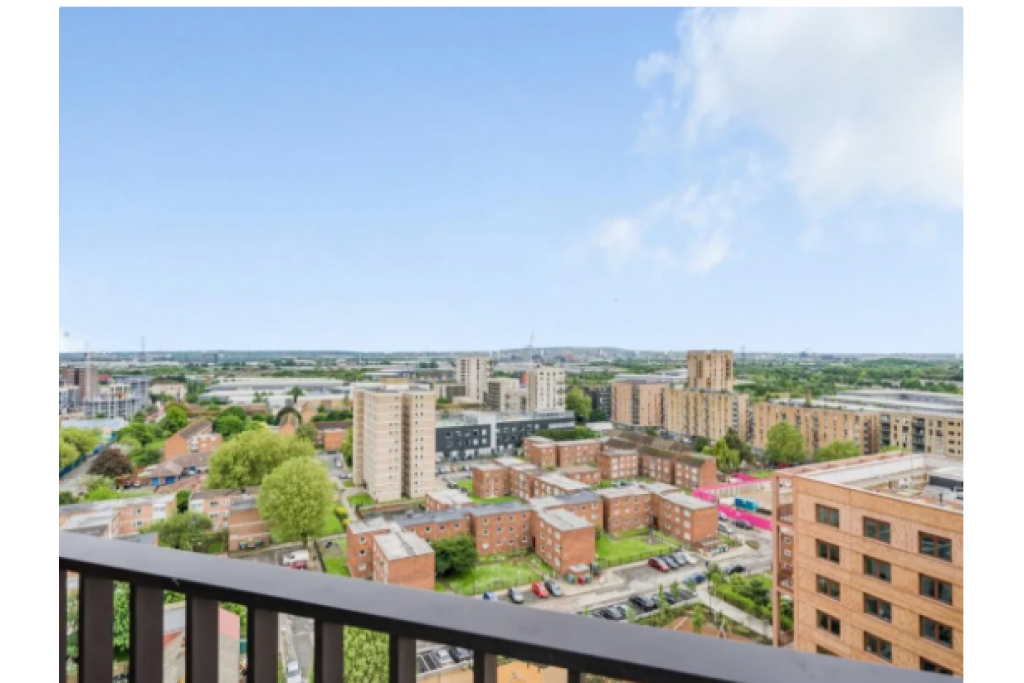 Two Bedroom Apartment To Let – St Pauls Road, Barking IG11 – £1,910pcm
