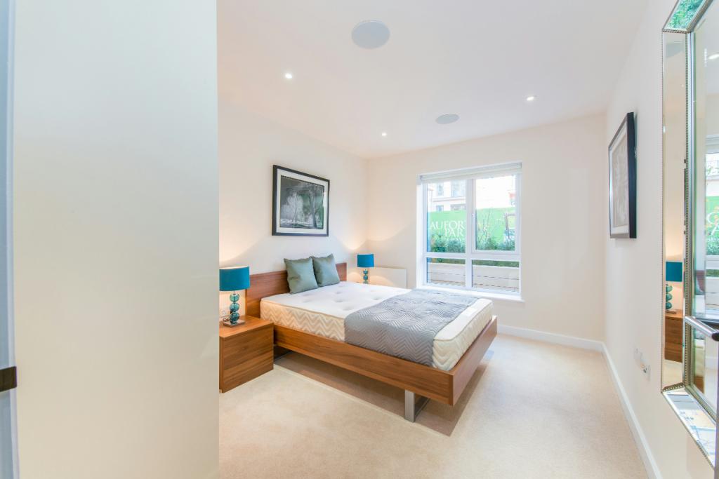 Modern One-Bedroom Apartment – Beaufort Park, Colindale, London, NW9